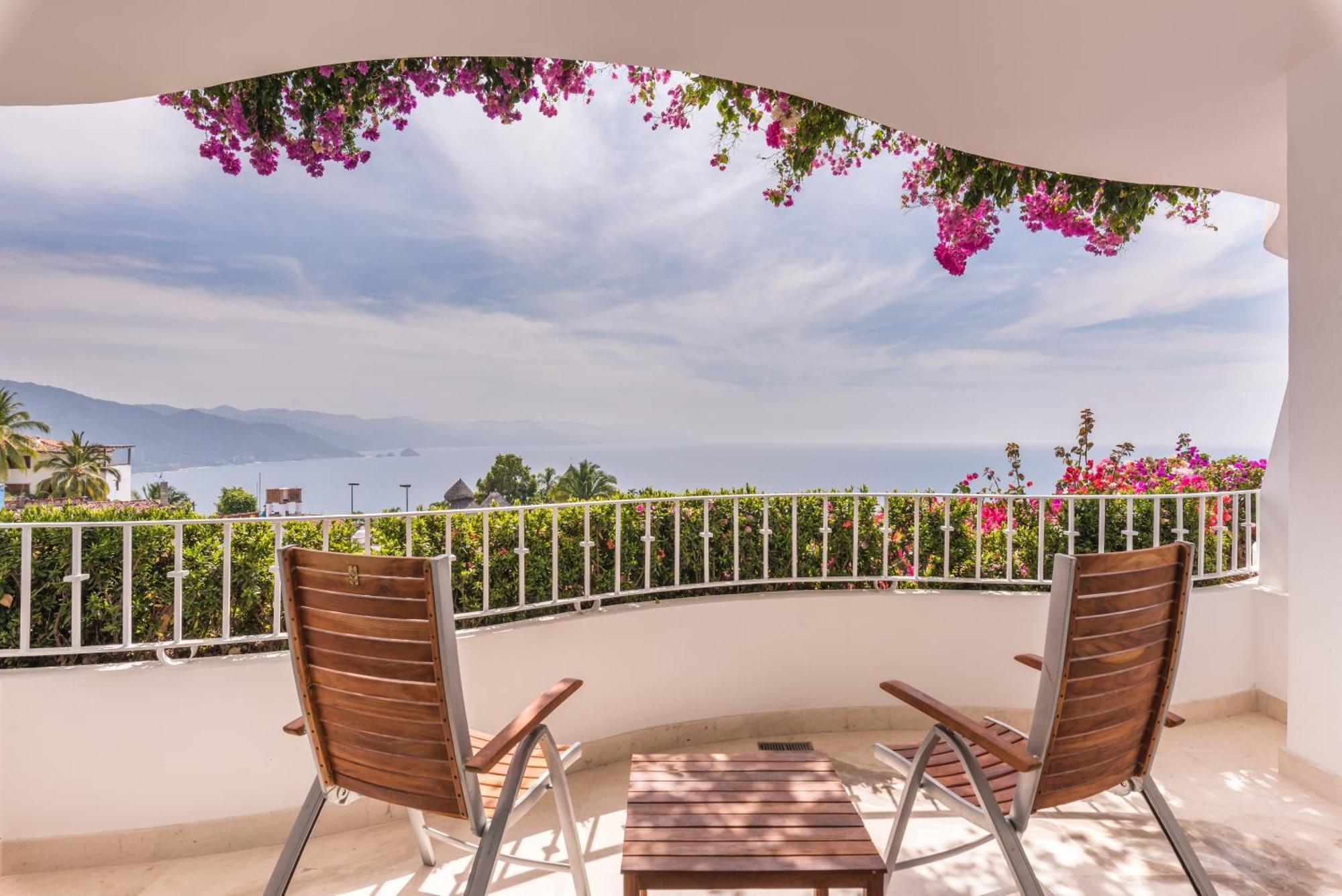 Grand Junior Suite Double Ocean View