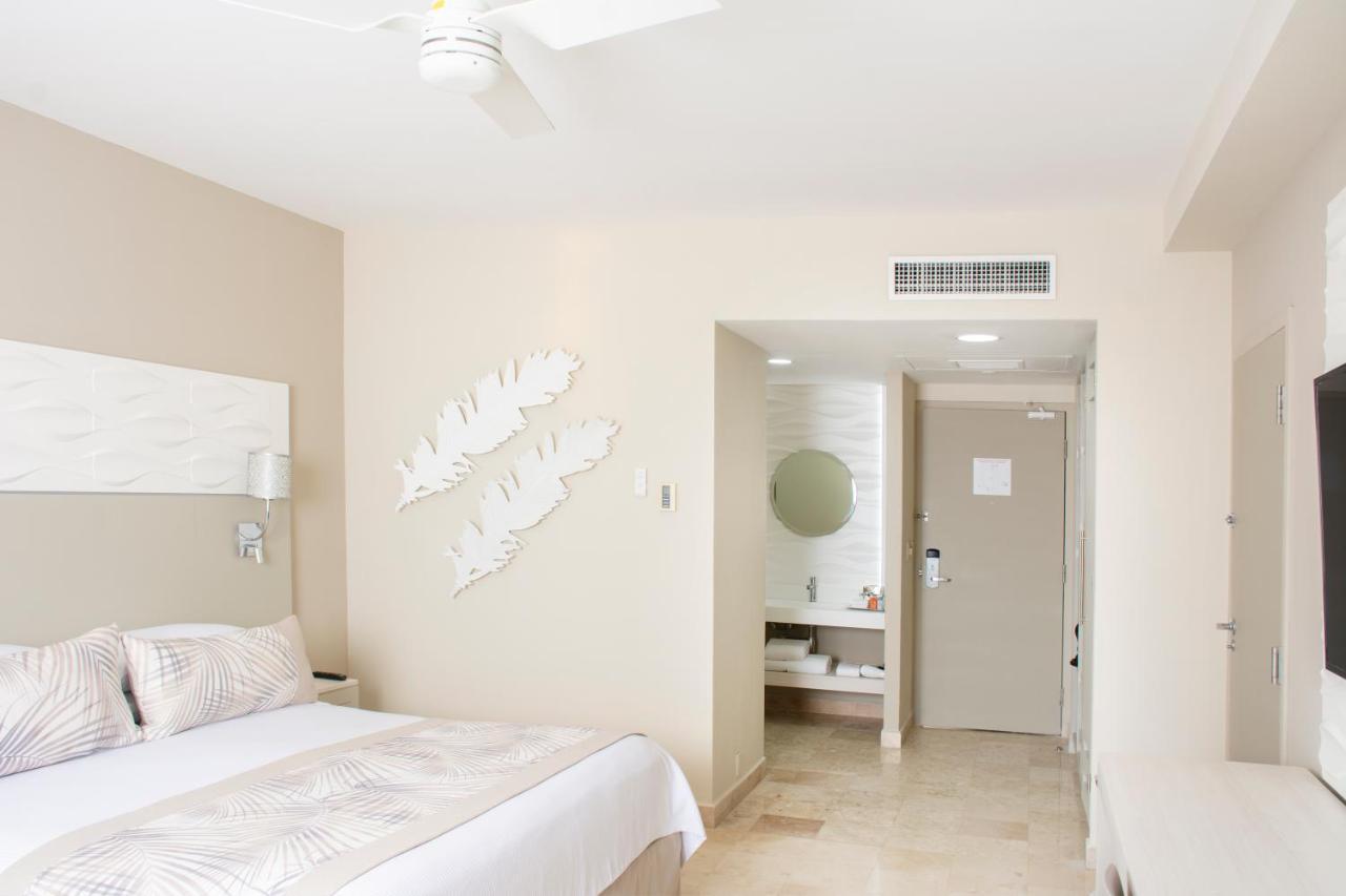 Habitación Deluxe con cama extragrande y vistas al océano