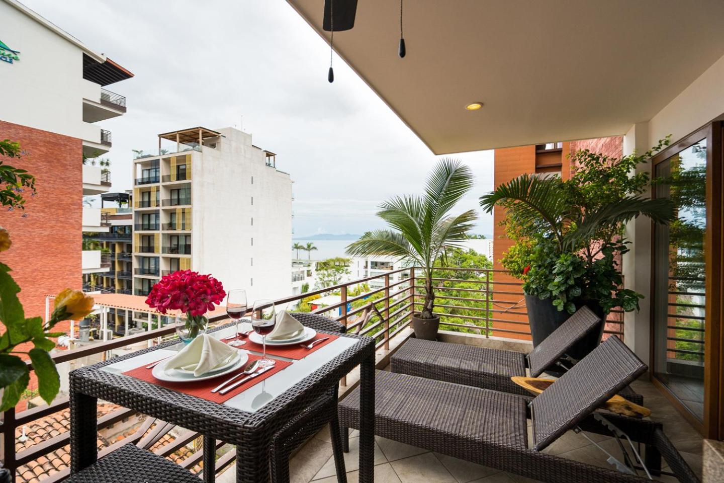 Apartment with Balcony