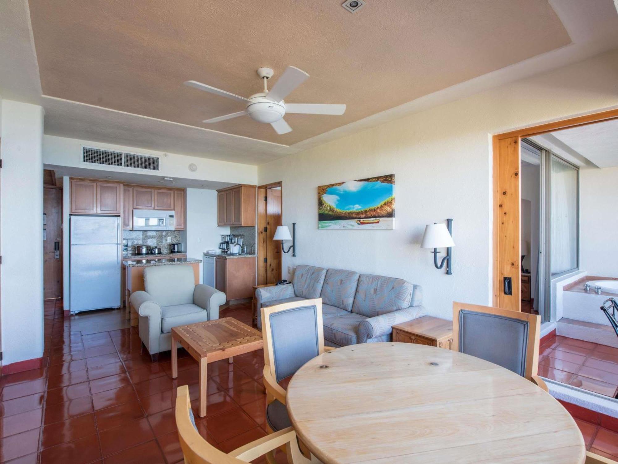 Two-Bedroom Deluxe King Suite Balcony Jacuzzi Lagoon View,1771748257:JPEG